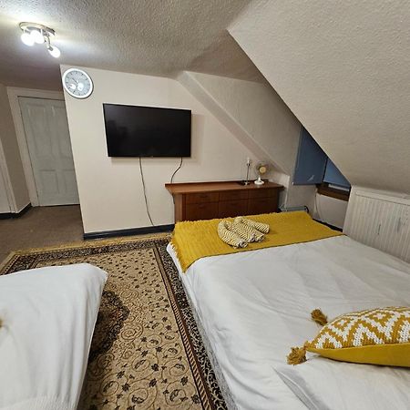 89 Clerk Street Appartement Loanhead Buitenkant foto