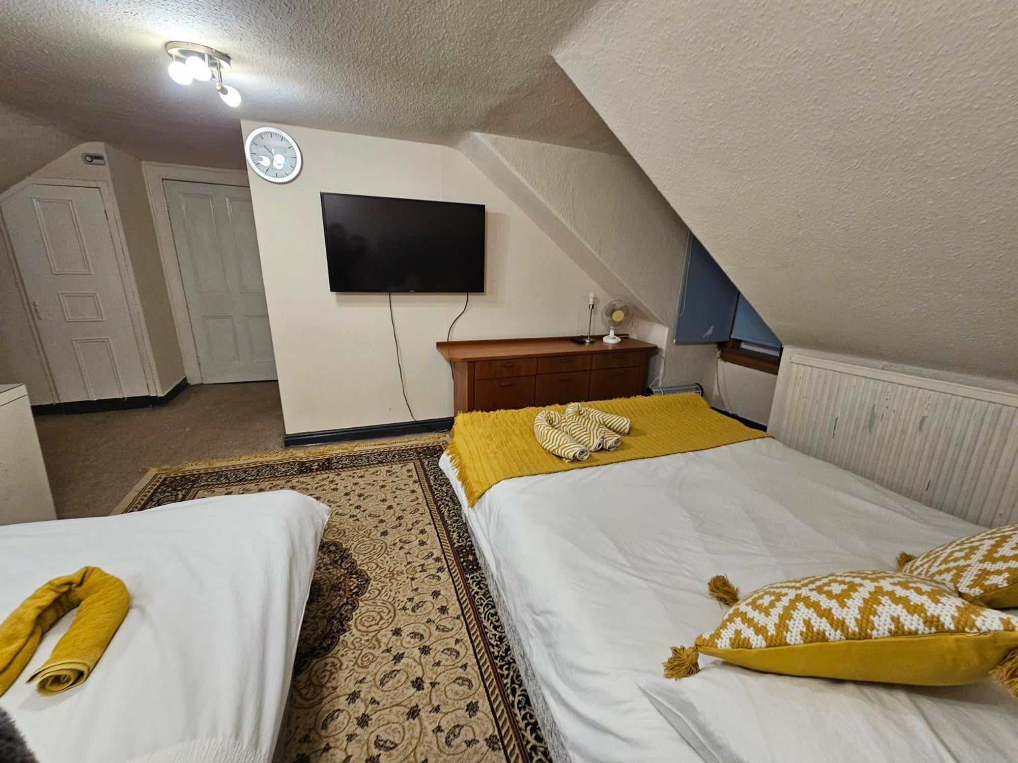 89 Clerk Street Appartement Loanhead Buitenkant foto