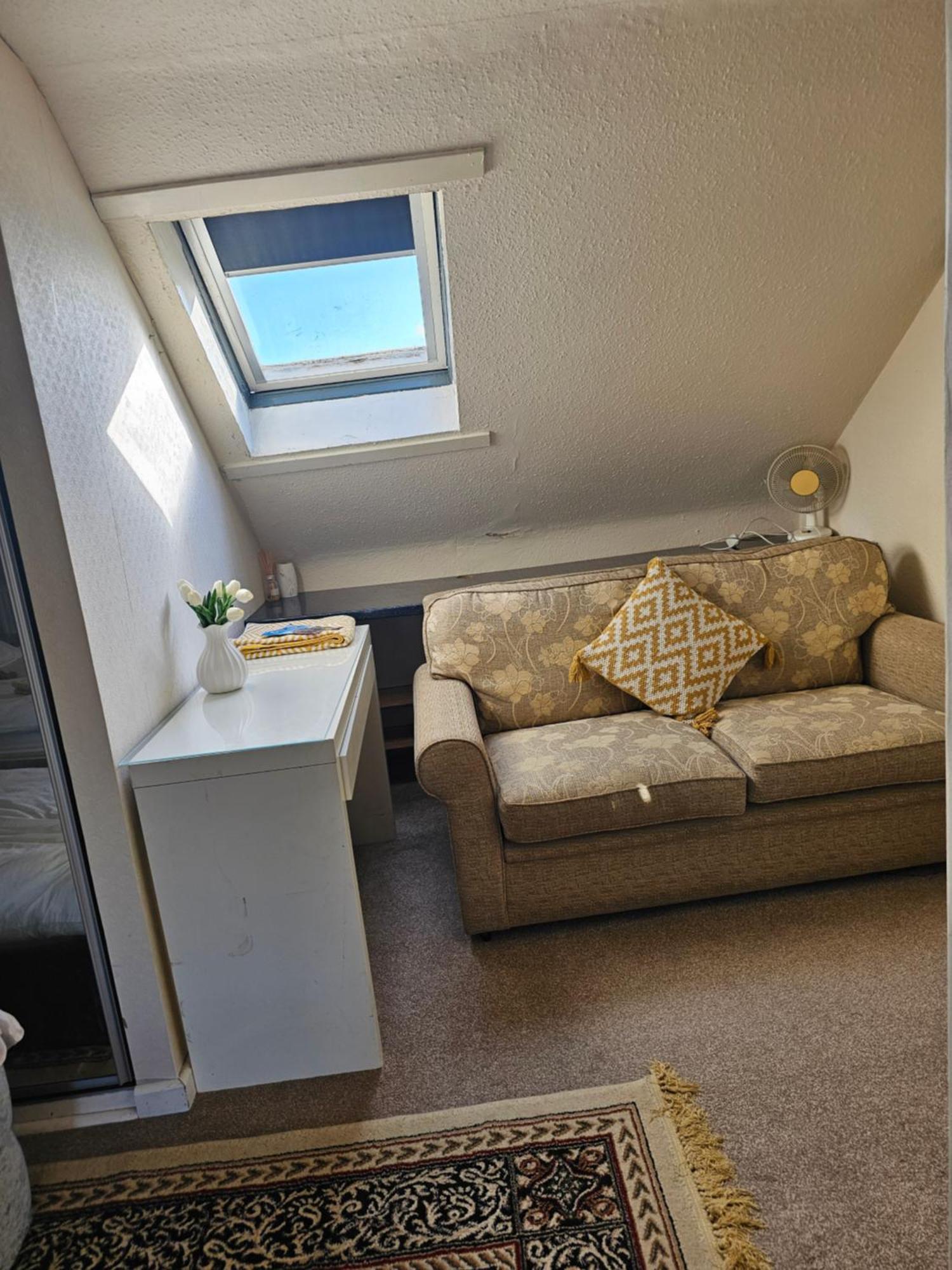 89 Clerk Street Appartement Loanhead Buitenkant foto